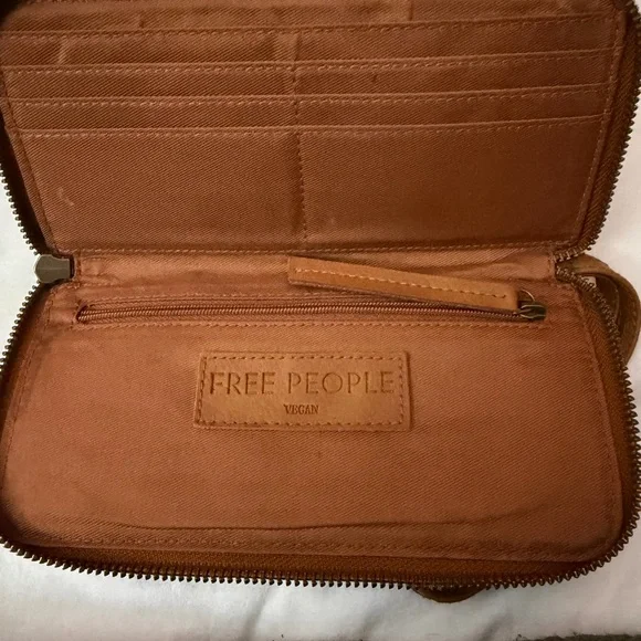 Free People Tan Leather Women’s Wallet - Picture 3 of 3